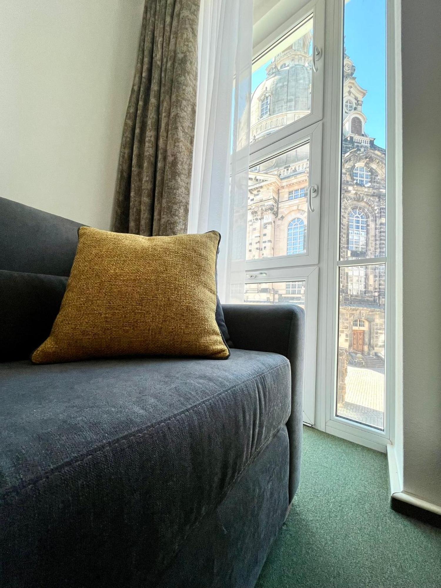 Grosses Familienapartment Mit Blick Zur Frauenkirche Dresden Zimmer foto